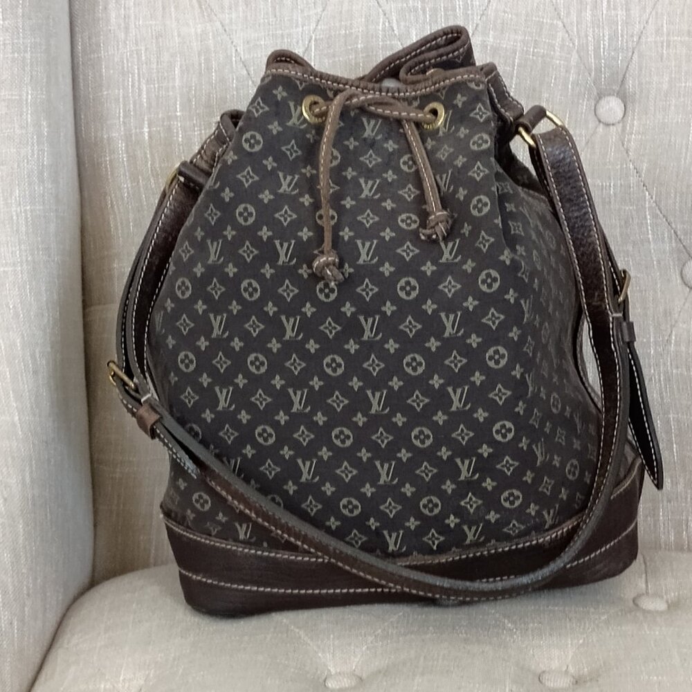LOUIS VUITTON MINI LIN BUCKET DRAWSTRING (GM)